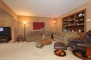 5th image of 2871 W Sandrel Ct NE