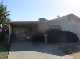 520 N Whitney Ave, Dinuba, CA