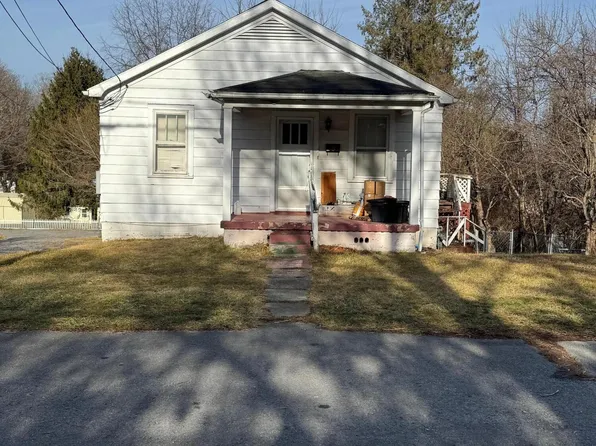 399 Holt Ln, Lewisburg, WV 24901