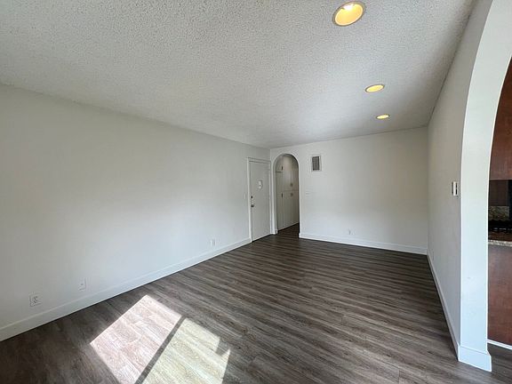 3rd image of 12737 Pacific Ave APT 7