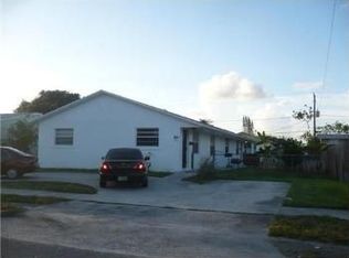 252 SW 13th St, Dania, FL 33004