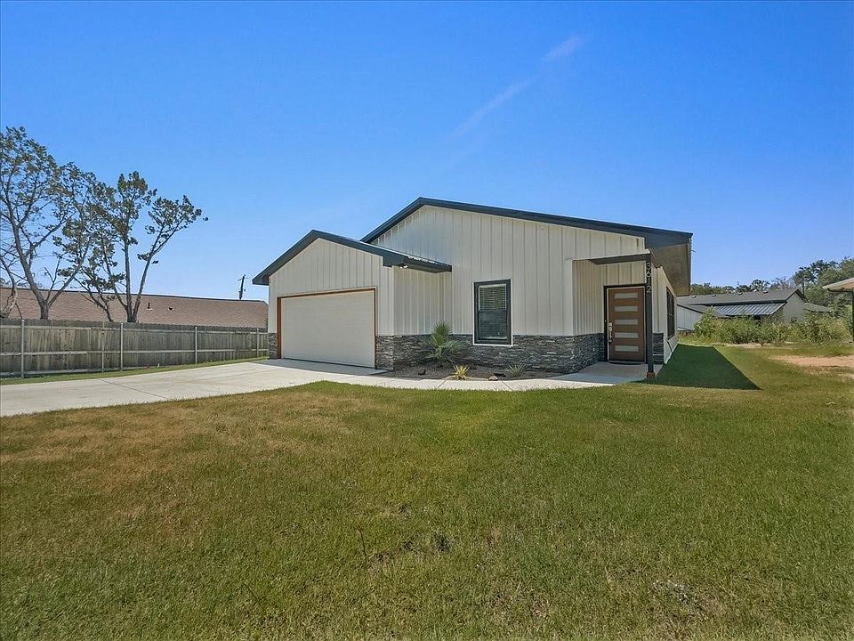 1st image of 3612 Broken Bow Dr