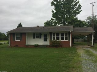858 Rich Hilton Rd, Thomasville, NC 27360