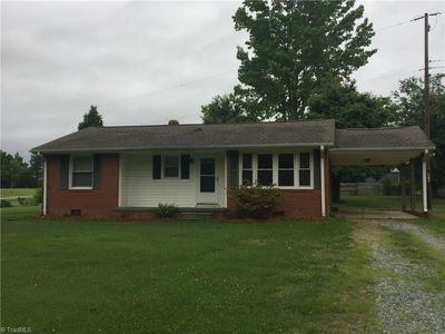 858 Rich Hilton Rd, Thomasville, NC, 27360