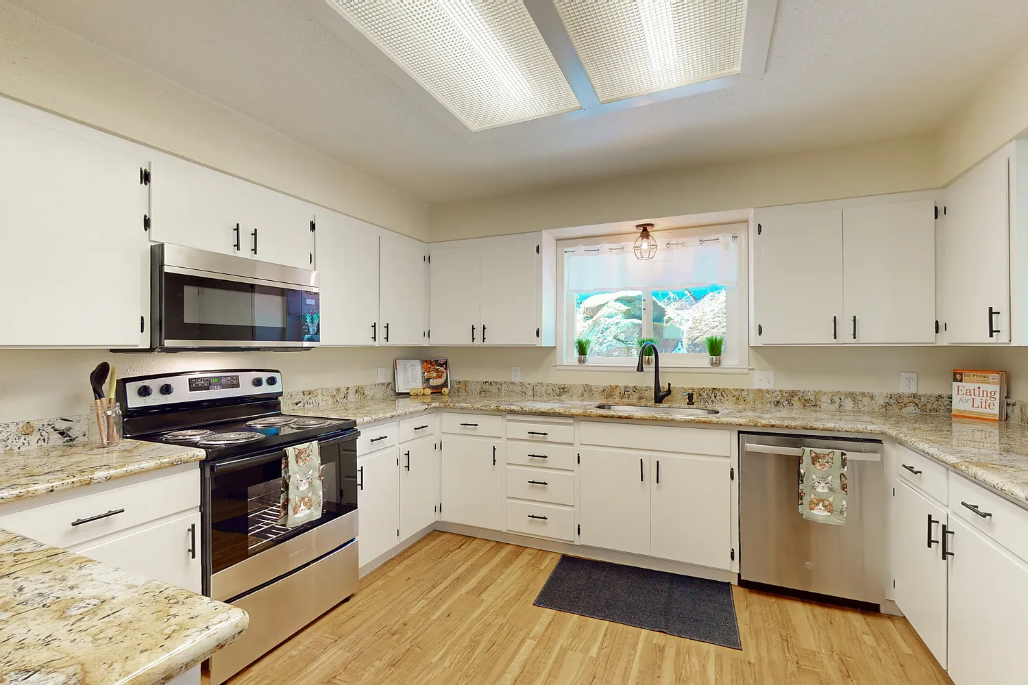 14459 Sun Forest Drive — Photo 3