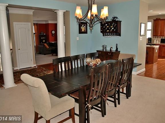 4th image of 10608 Drumm Ave