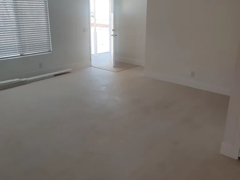 1075 Palo Verde St — Photo 4