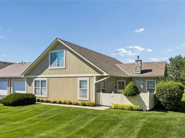 11316 S Pflumm Rd, Olathe, KS 66215