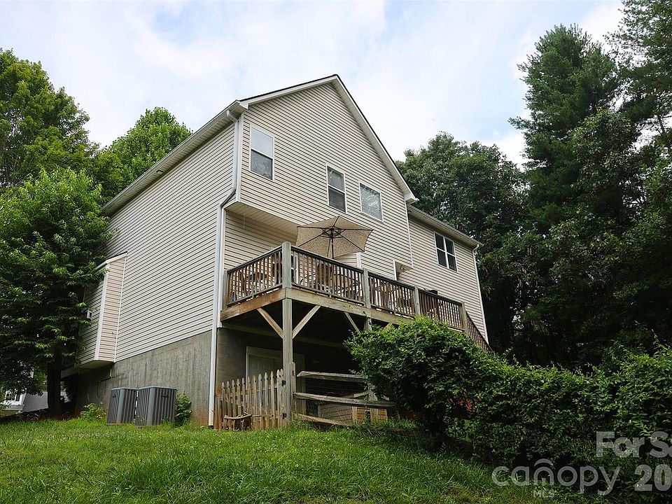 1st image of 30 Double Brook Dr