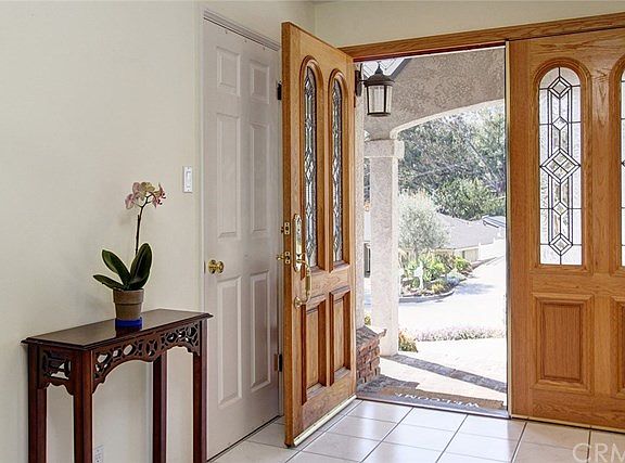 5th image of 1980 Liliano Dr
