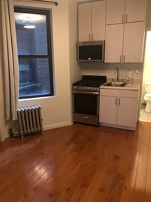 Rented by Alexander Bilu, LREB | media 7