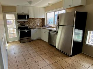 24954 Raven Ave, Eastpointe, MI 48021