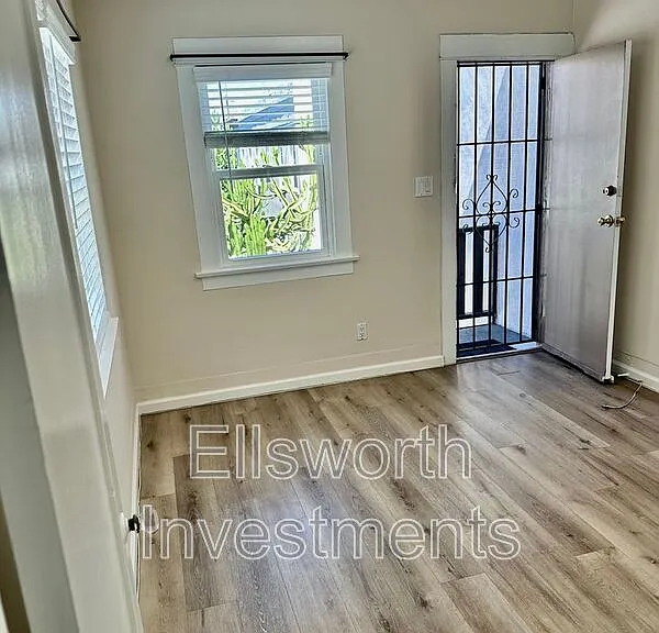 3507 Park Blvd — Photo 3