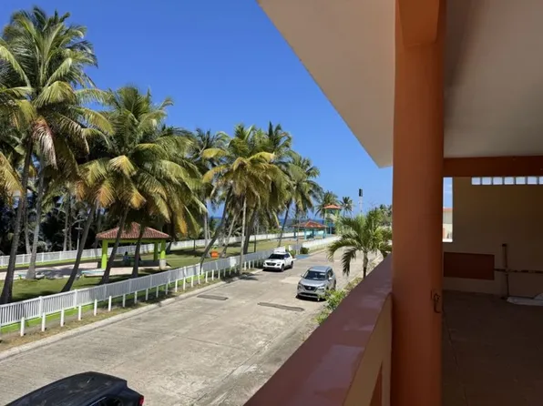 Urb Hatillo Del Mar C6 Calle Felipe Arana, Hatillo, PR 00659