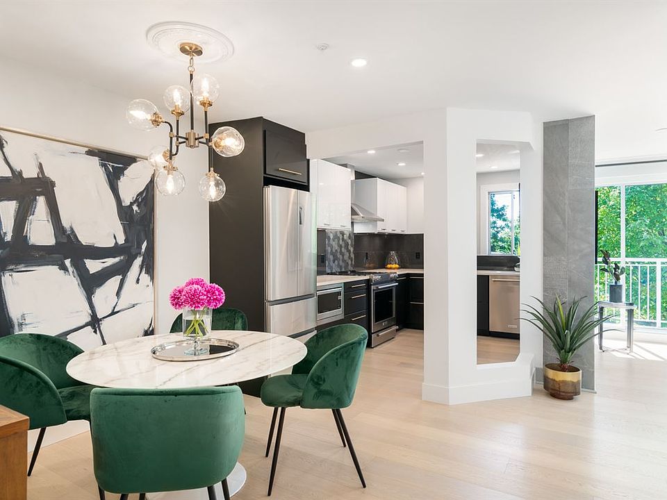 1st image of 2736 Victoria Dr #303