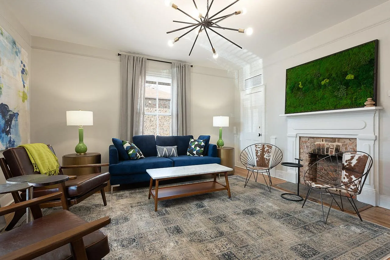 2 bed, 950 sqft, $3,500 — Photo 1