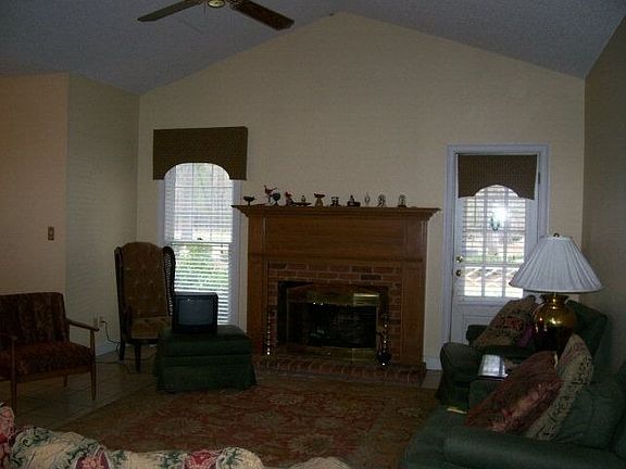 4th image of 4 Bellemeade Dr