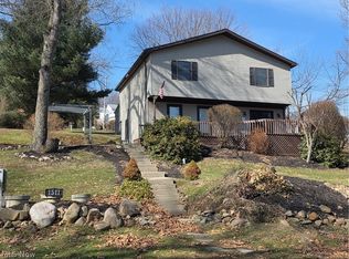 1511 Lake Front Dr, Salem, OH 44460