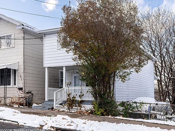 3rd image of 40 N Sherman Street