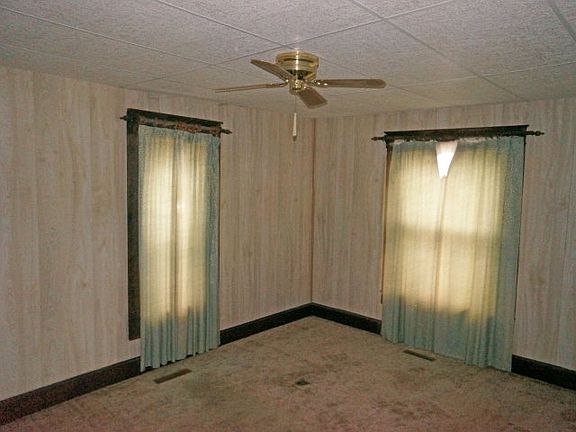 5th image of 602 S Mulberry St