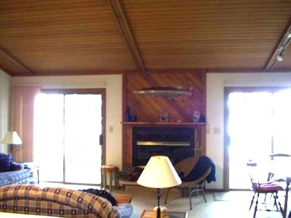4th image of 7520 Highland Ln