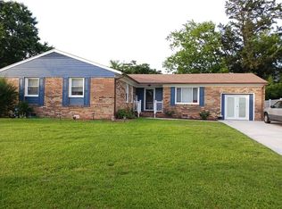 3940 Galleon Dr, Chesapeake, VA 23321