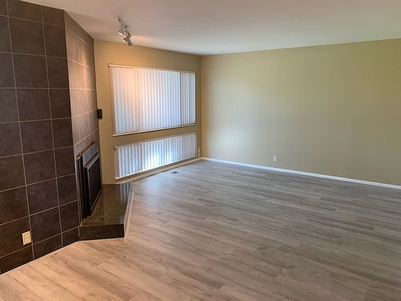 3rd image of 1634 E Saint Charles Pl #90