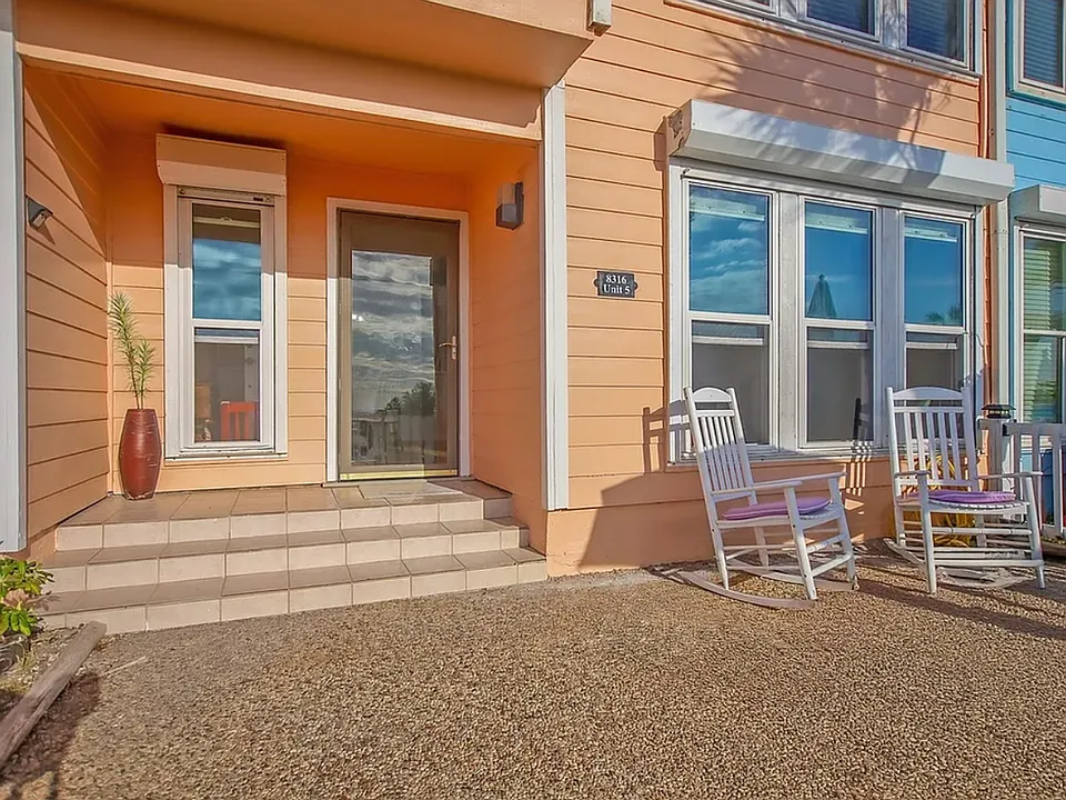 8316 Seawall Blvd #5