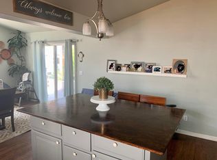 881 Robert Dr, Hollister, CA 95023