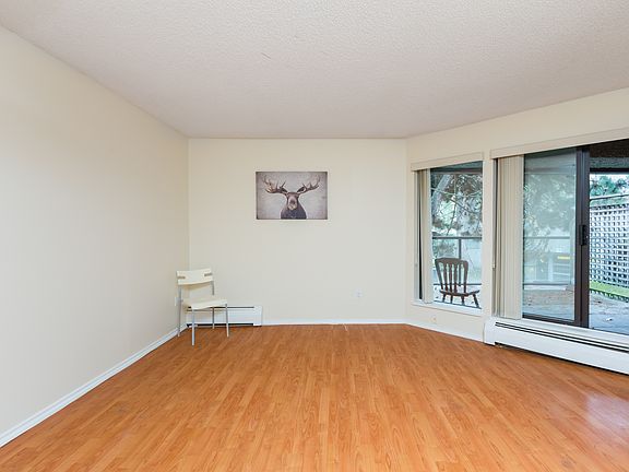 5th image of 8460 Ackroyd Rd #129