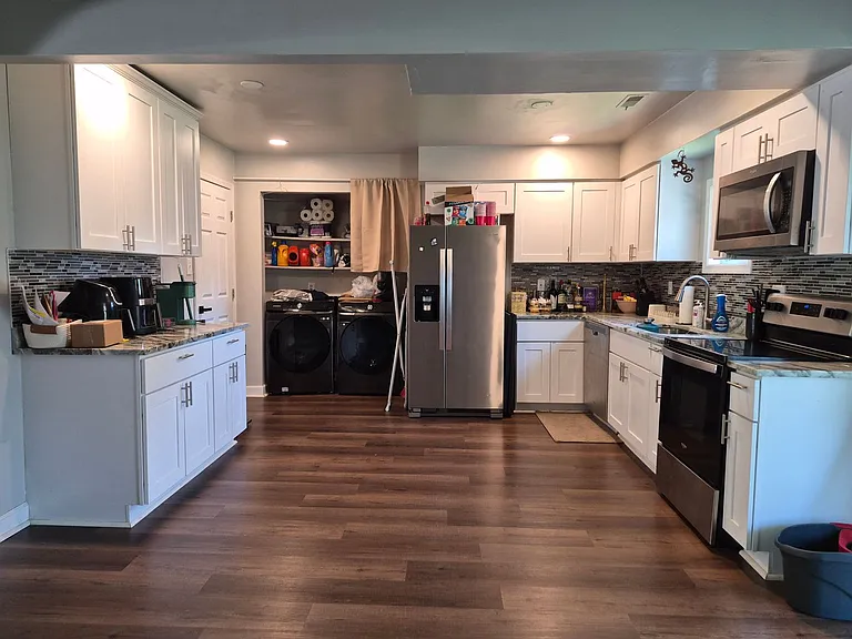 1301 Cypress Pl — Photo 7