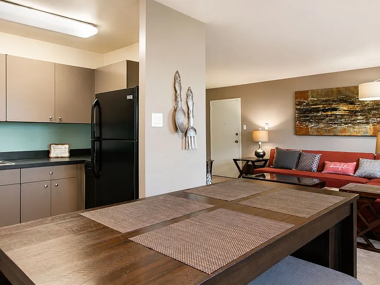 Camp Hill Plaza Apartment Homes — Photo 5