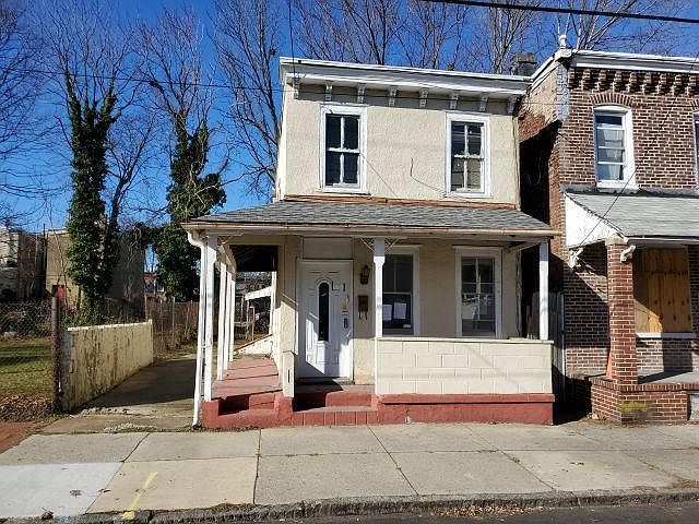 1st image of 421 S Claymont St