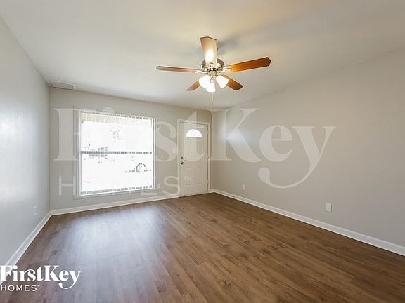 4th image of 3625 W Charleston Ave