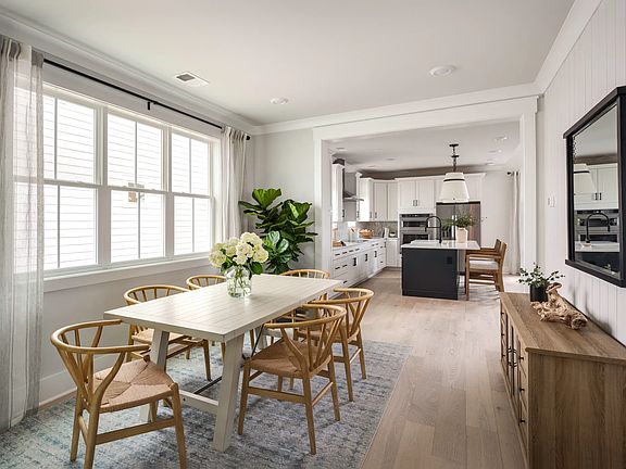 Combino Model Dining Room