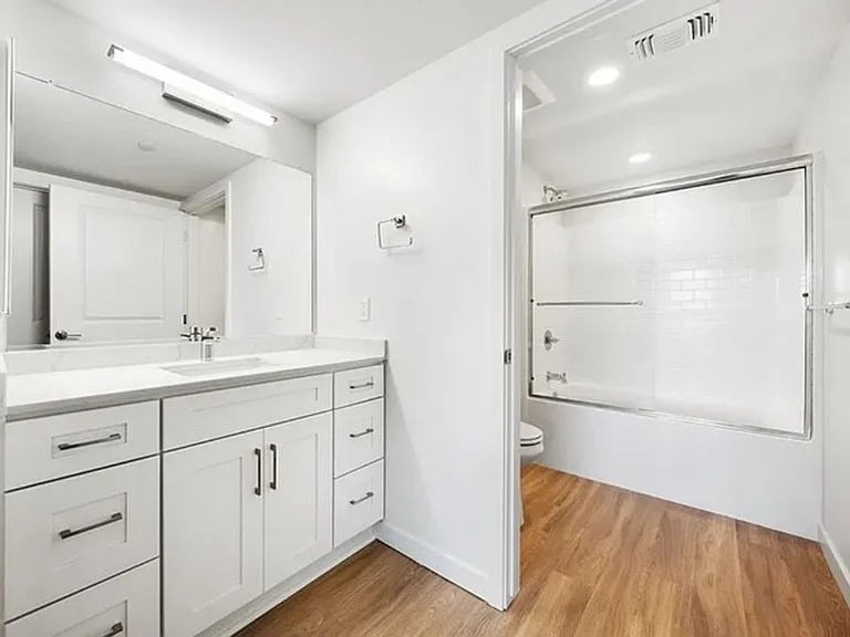 1241 Laurel Ln — Photo 12