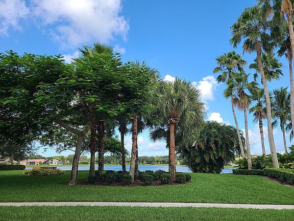Unobstructed Lake Views