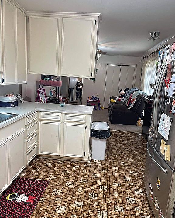 2nd image of 1013 Edith St