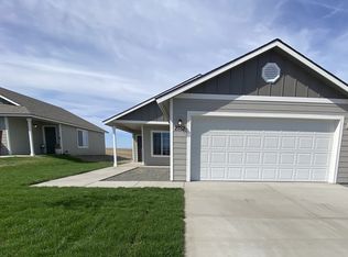 2782 High Desert Loop, Umatilla, OR 97882