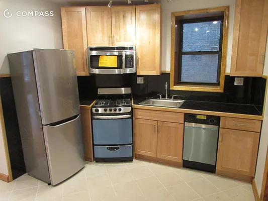 Rented by Compass | media 12