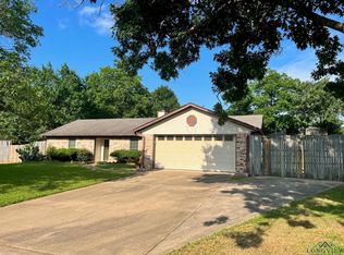 306 Patty Ct, Longview, TX 75605