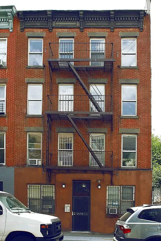 870 Bergen Street — Photo 2