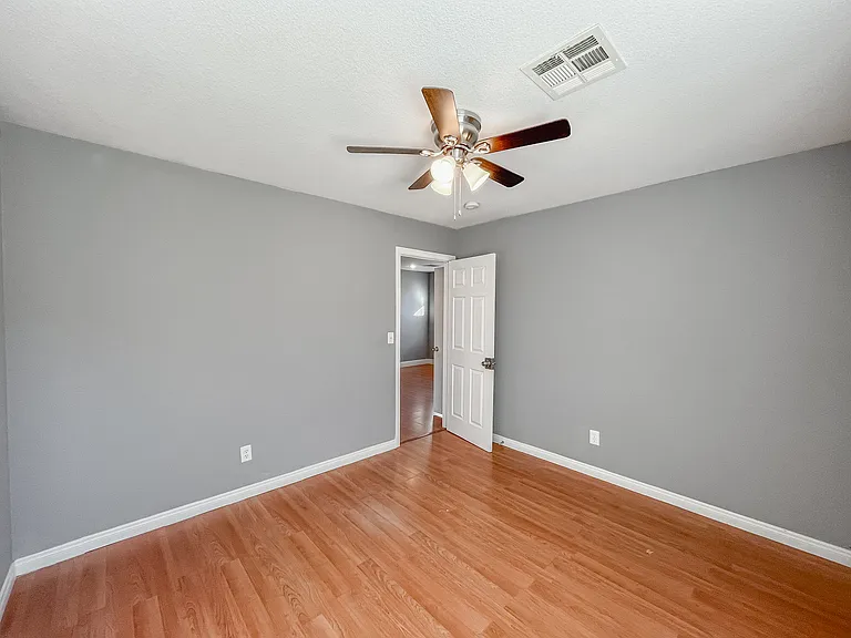 3335 Antique Rose Dr — Photo 33
