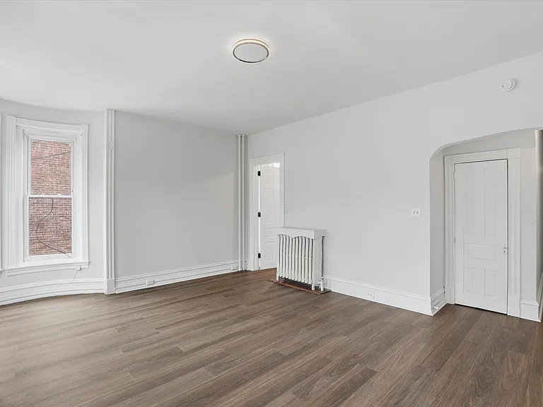 112 N 11th St #1 — Photo 3