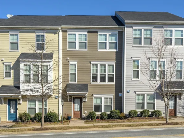 1450 Timberwood Blvd, Charlottesville, VA 22911