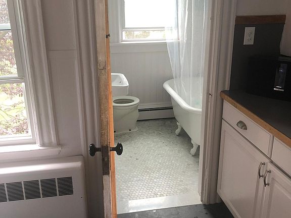 3rd image of 70 Cutler St #2