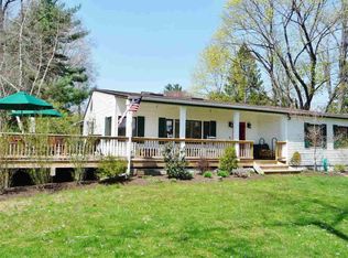 16 Sunset Rd, Rhinebeck, NY 12572