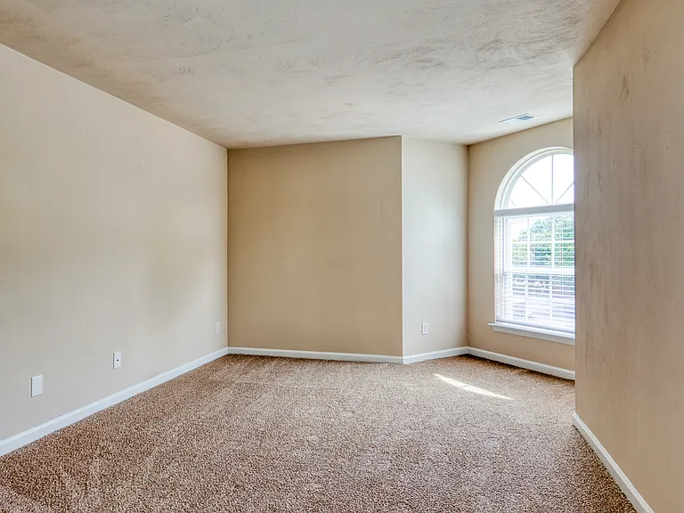 Summer Station Apartments Where Comfort Meets Coastal Living — Photo 57