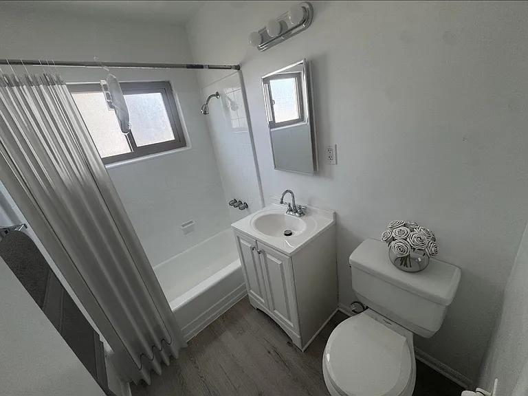 8619 Belford Ave #14 — Photo 6