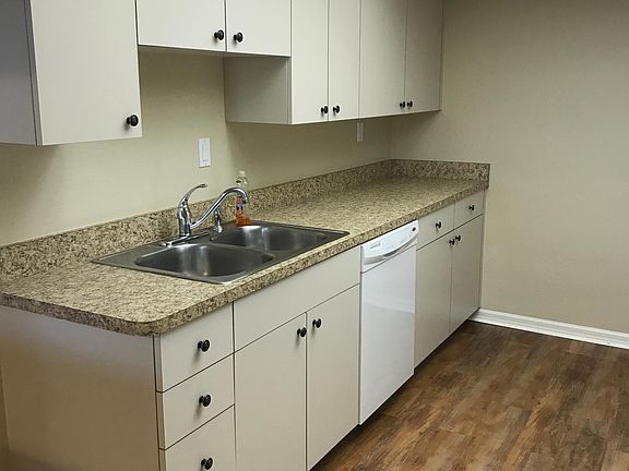 2nd image of 3805 S School Ave APT 4